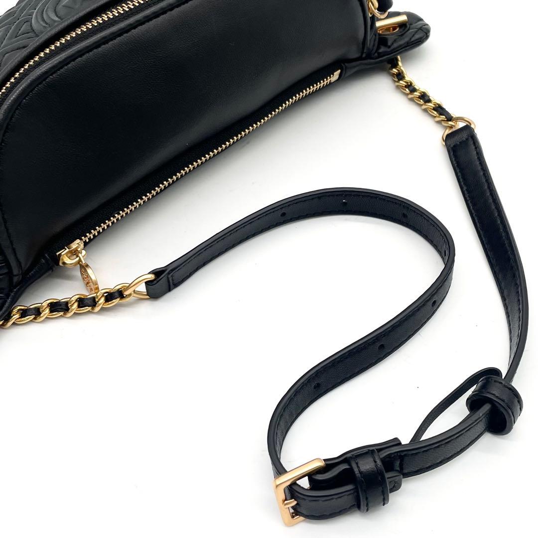 未使用級✨トリーバーチ フレミング ボディバッグ レザー キルティング タッセル