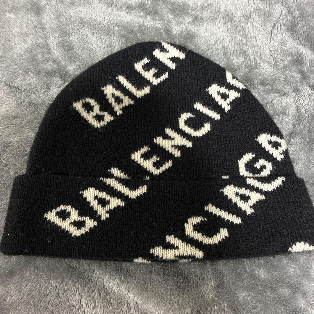 BALENCIAGA ニット帽 ブラック/ホワイト