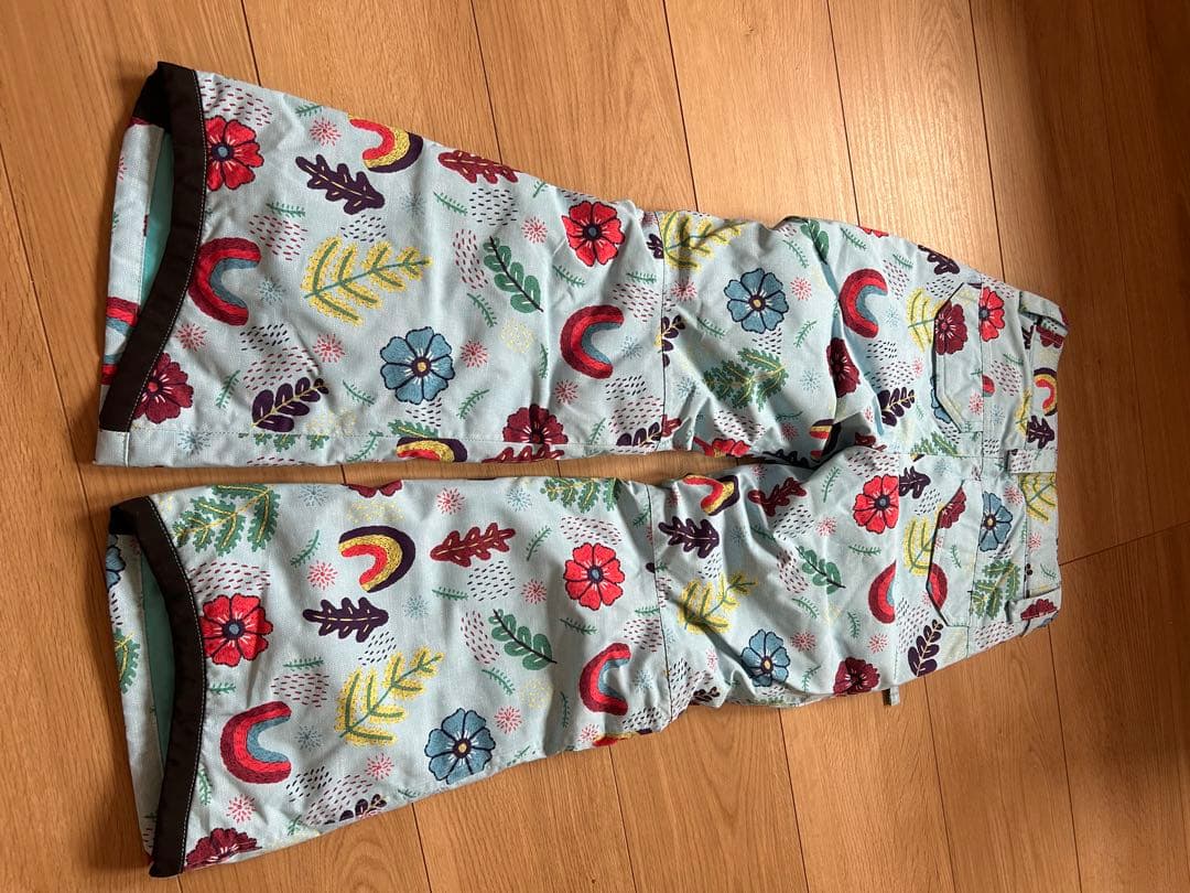 最終値下げBURTON スキーウェア　子供　xs（120cm） s（130cm）