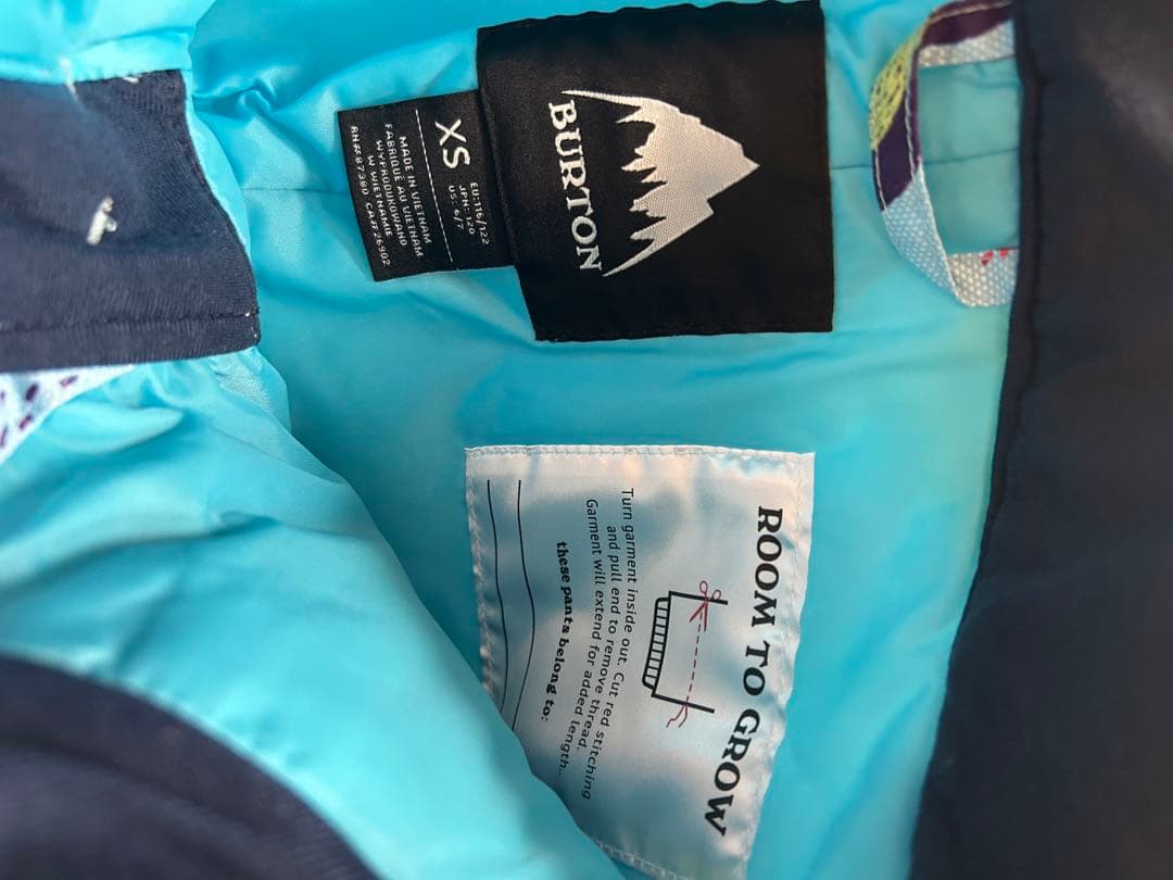 最終値下げBURTON スキーウェア　子供　xs（120cm） s（130cm）