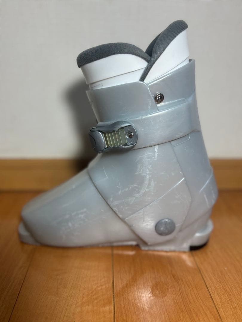 【中古】ROSSIGNOL HERO スキー板120cm ブーツ、ストックセット