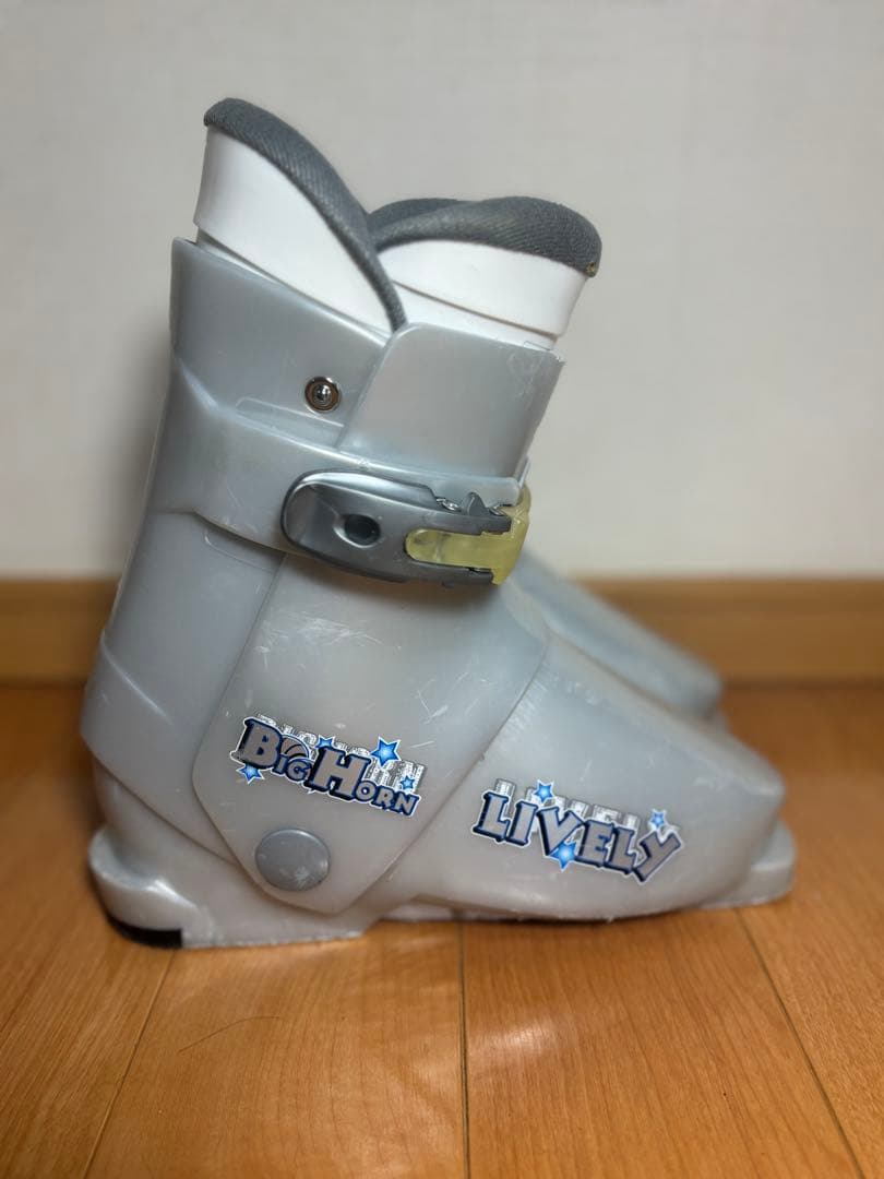 【中古】ROSSIGNOL HERO スキー板120cm ブーツ、ストックセット