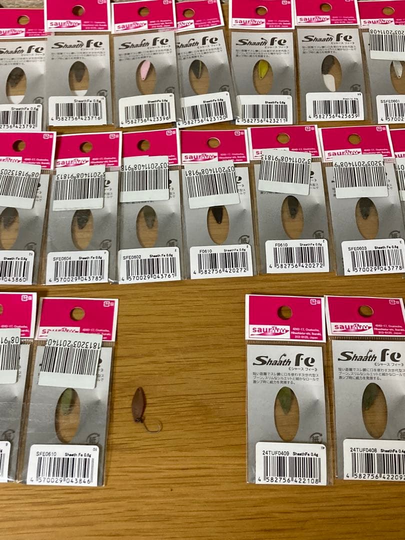 サウリブ　シャースフィー　0.6g 0.4g エリアトラウト　スプーン