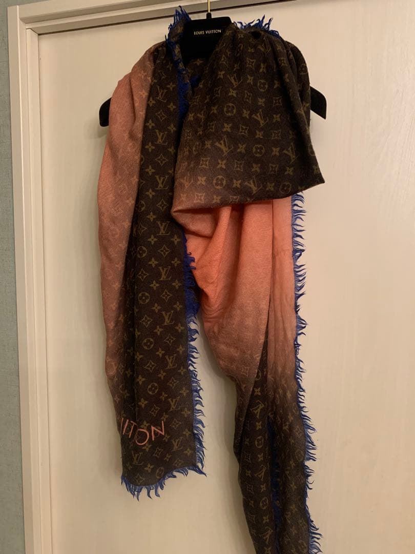 LOUIS VUITTON ルイヴィトン ストール 約128×178 タグ外れ