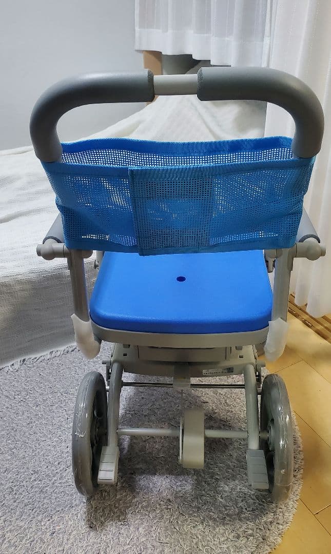 くるくるチェアD ウチエのシャワー入浴用車椅子　風呂　介護　シャワーキャリー