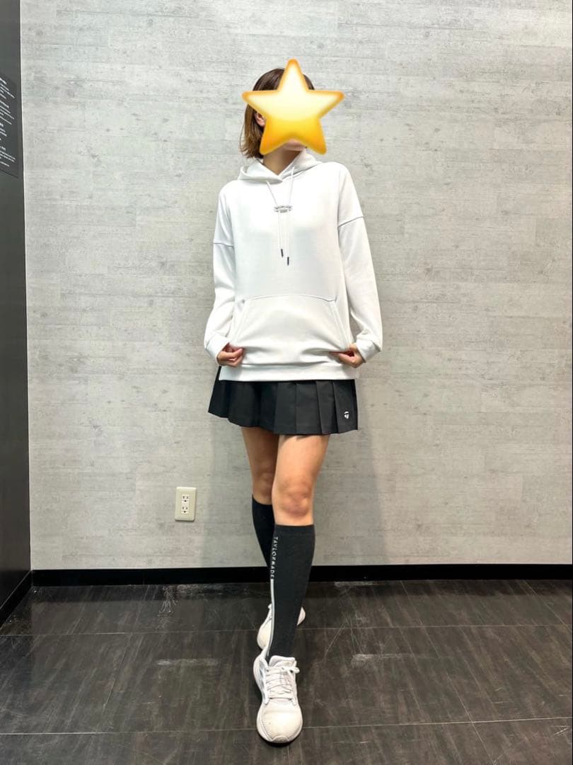 【Taylormade】新品✨S フード付きロゴトレーナー　スリット付き　秋冬