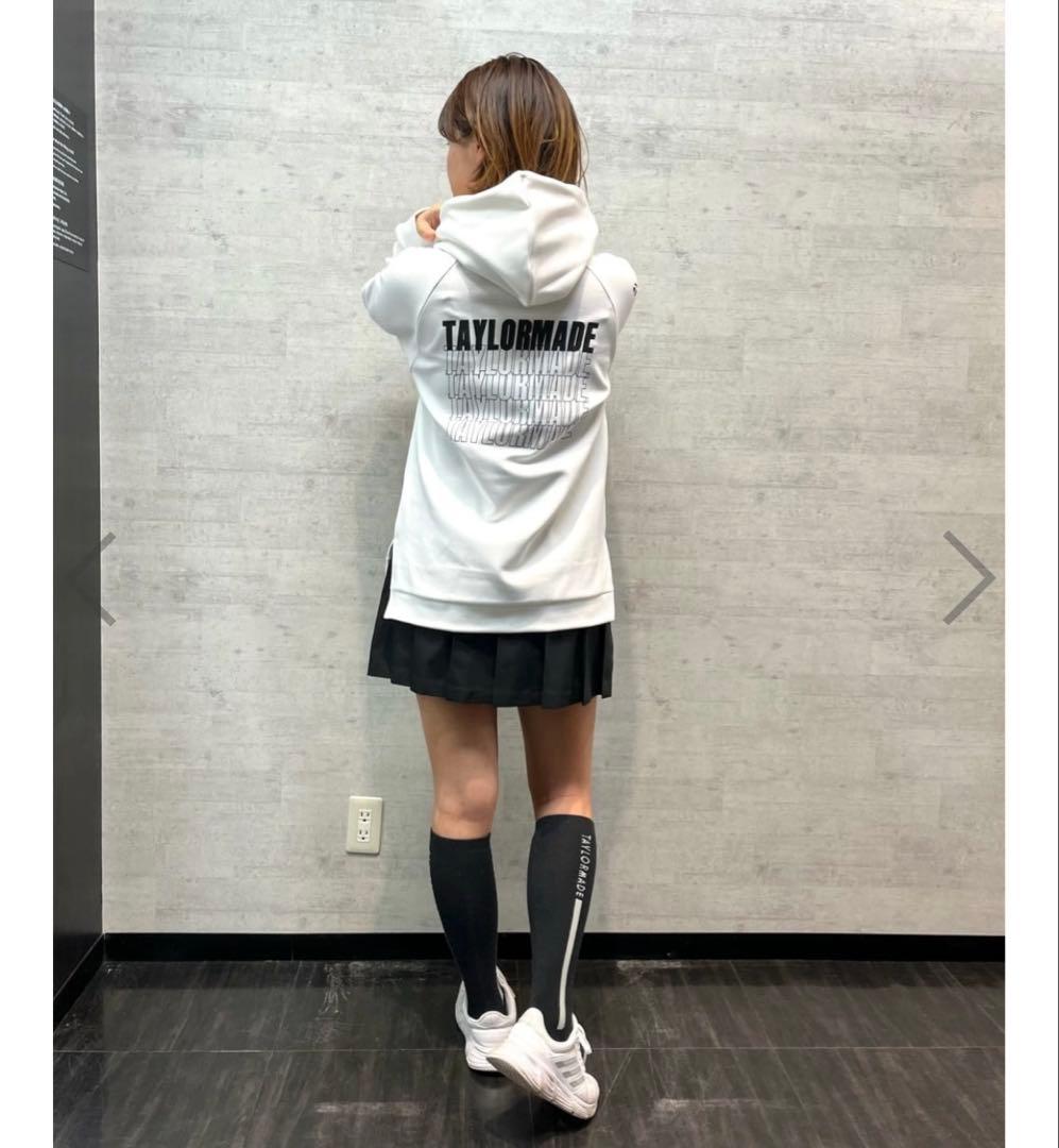 【Taylormade】新品✨S フード付きロゴトレーナー　スリット付き　秋冬