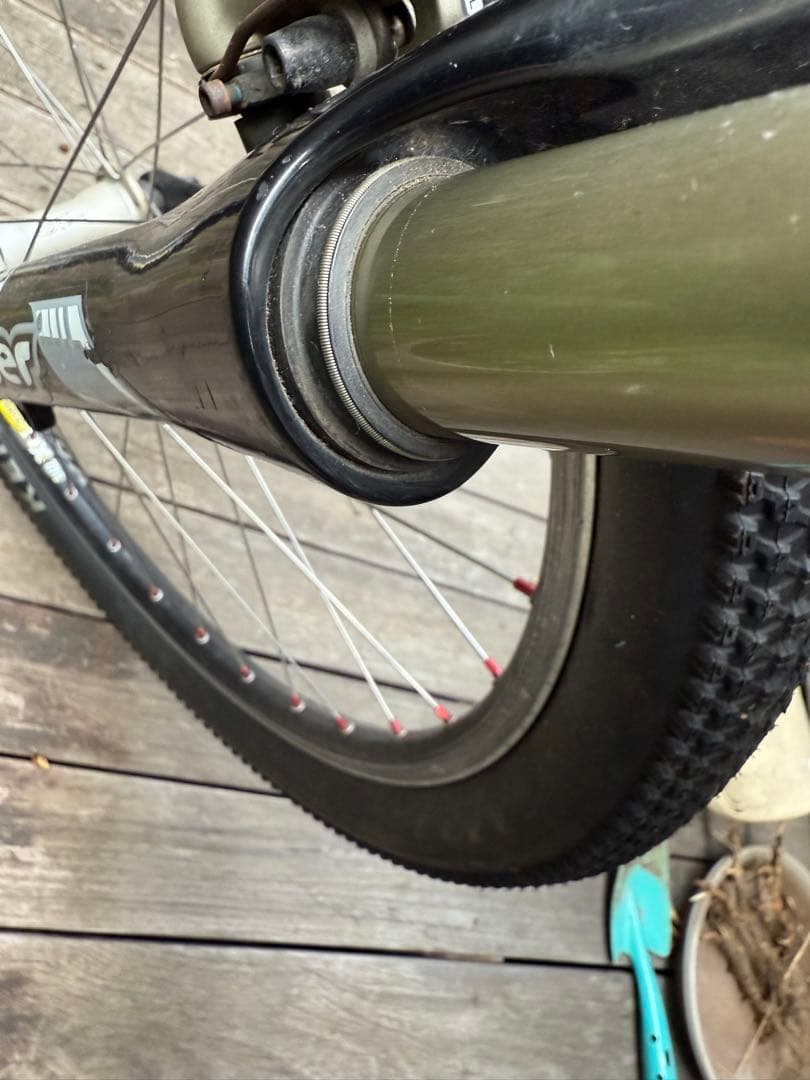 カナダ製　ロッキーマウンテンバイク ブリザードST3　タイヤ新品