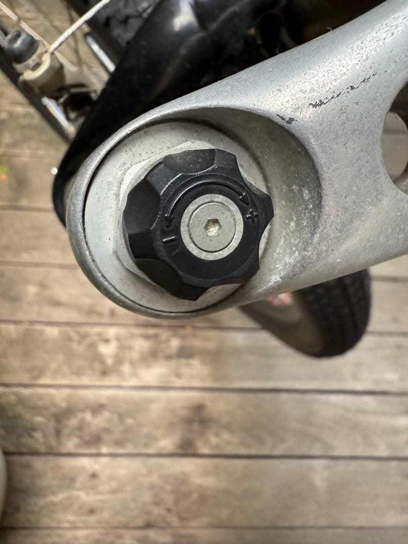 カナダ製　ロッキーマウンテンバイク ブリザードST3　タイヤ新品