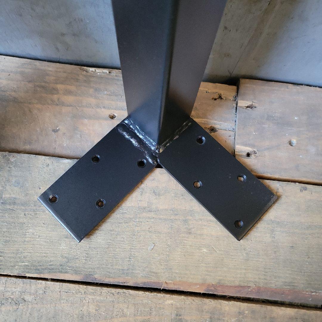 アイアンレッグ　鉄脚　ダイニングテーブル　アジャスター付き　リビングテーブル