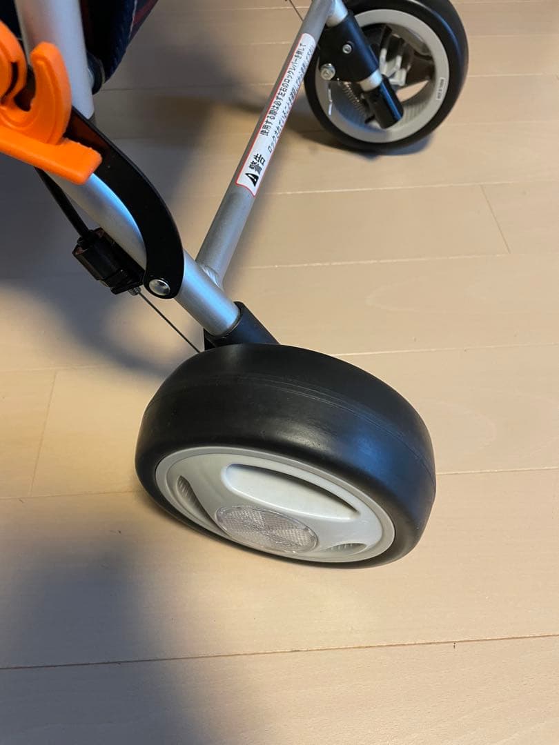 幸和製作所　シルバーカー　歩行器ネイビーチェック