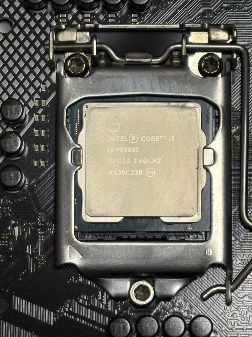 Core i9-9900k、PRIME Z390-Aセット動作未確認
