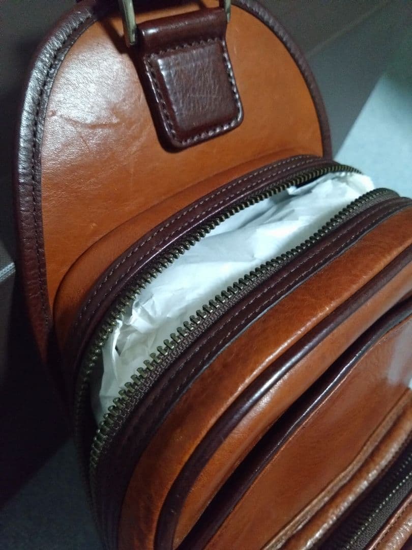 【新品】COCOMEISTER レザー スリングバッグ ブラウン