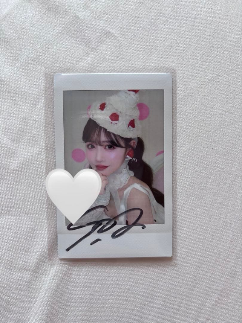 櫻井優衣 LARME サイン入りチェキ - メルカリ
