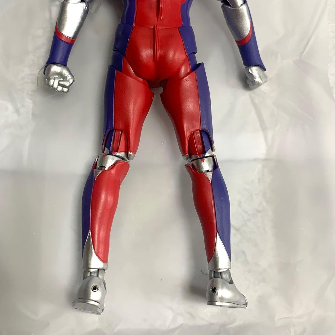 【極美品】S.H.Figuarts 真骨彫製法 ウルトラマンティガ マルチタイプ