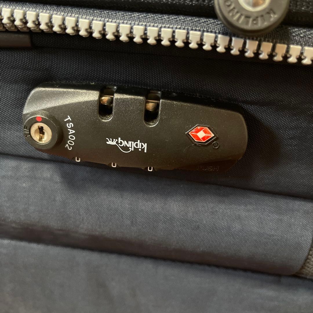 スパーセール今日まで‼️Kipling ニューユーリスピンエム キャリーケース