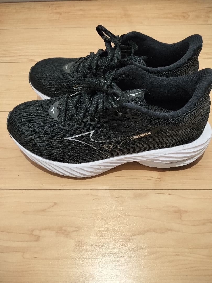 美品【おまけ可】MizunoWaveRider28（ミズノウェーブライダー28）