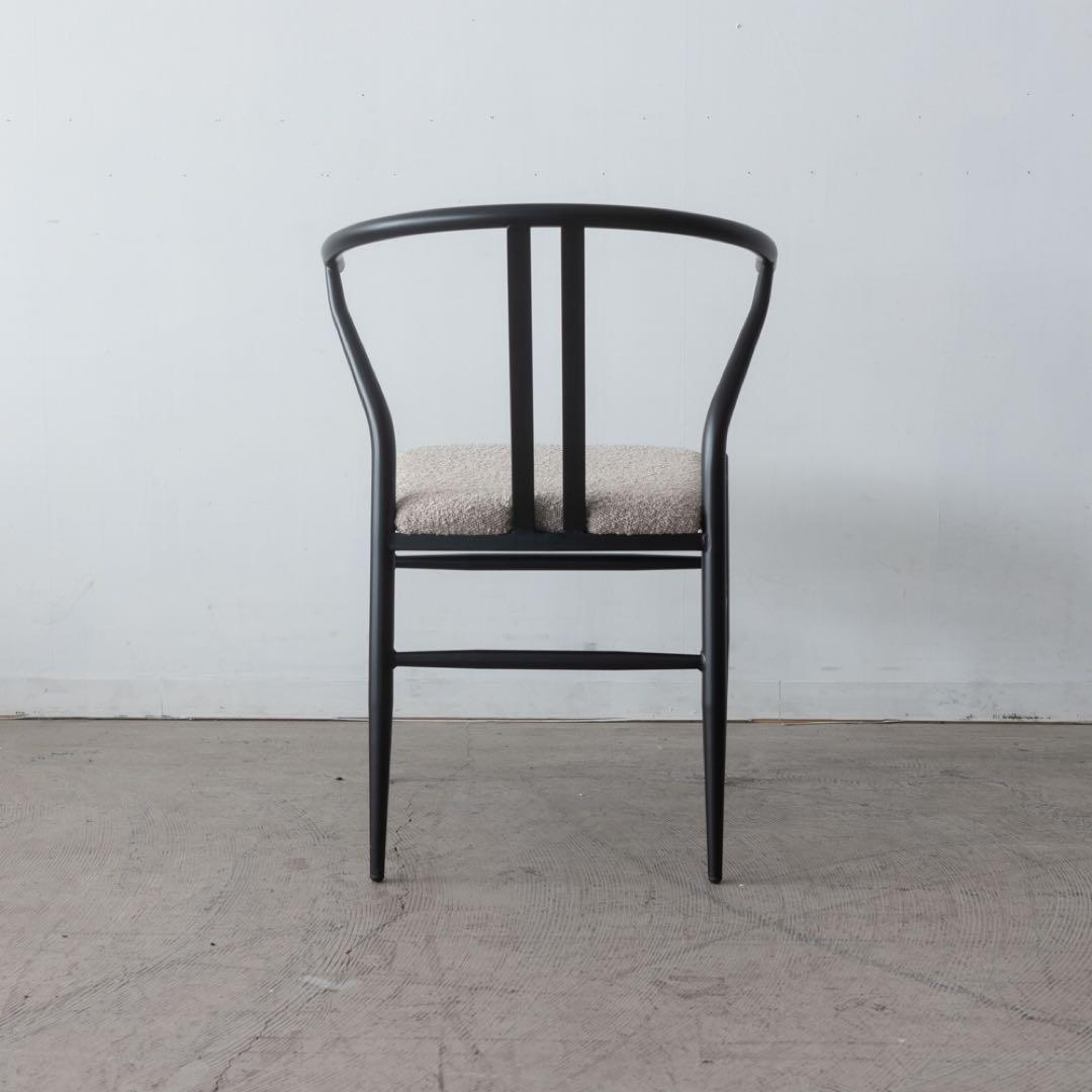 ブラック ダイニングチェア アームレスト付き