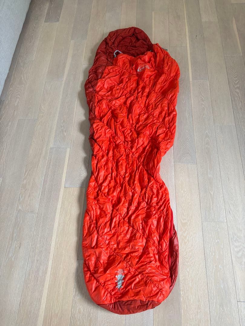 モンベル寝袋　Super Spiral Burrow Bag5 2色セット