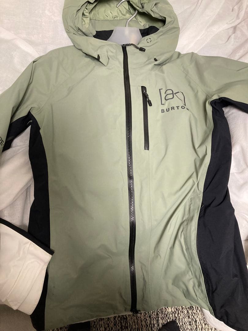 Burton [ak] 2023 スノーボードジャケット　レディース　Sサイズ
