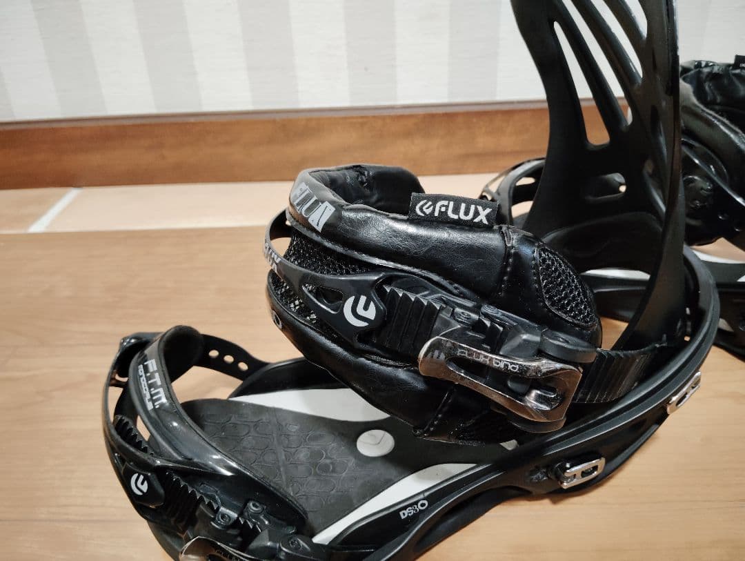 FLUX DS3O 黒 ビンディング M