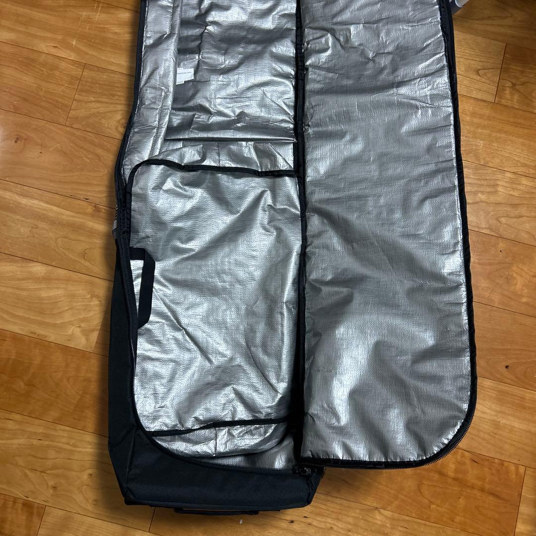DAKINE スノーボードケース　キャスター付き