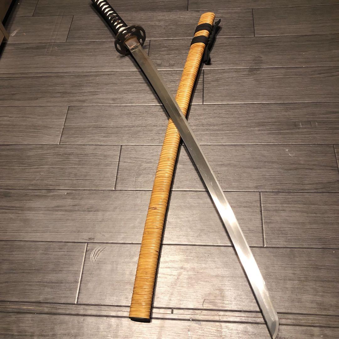 最高級模造刀　高級居合刀　藤巻き仕様　亜合金刀身　名刀　居合刀　重量感あり