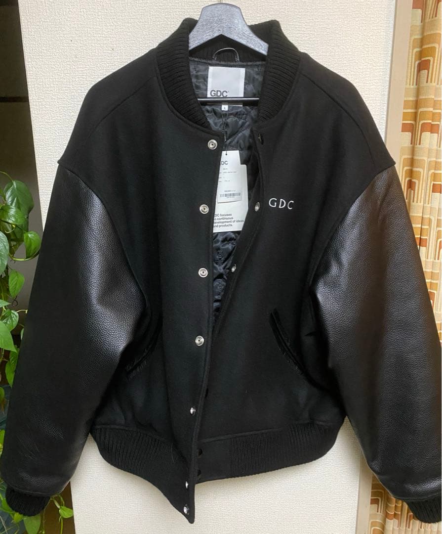 GDC \"LOTUS\" Stadium Jumper キムタク着