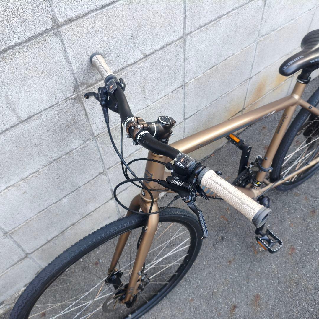 引取限定 大阪 クロスバイク 油圧 ディスクブレーキ KONA DEW - メルカリ