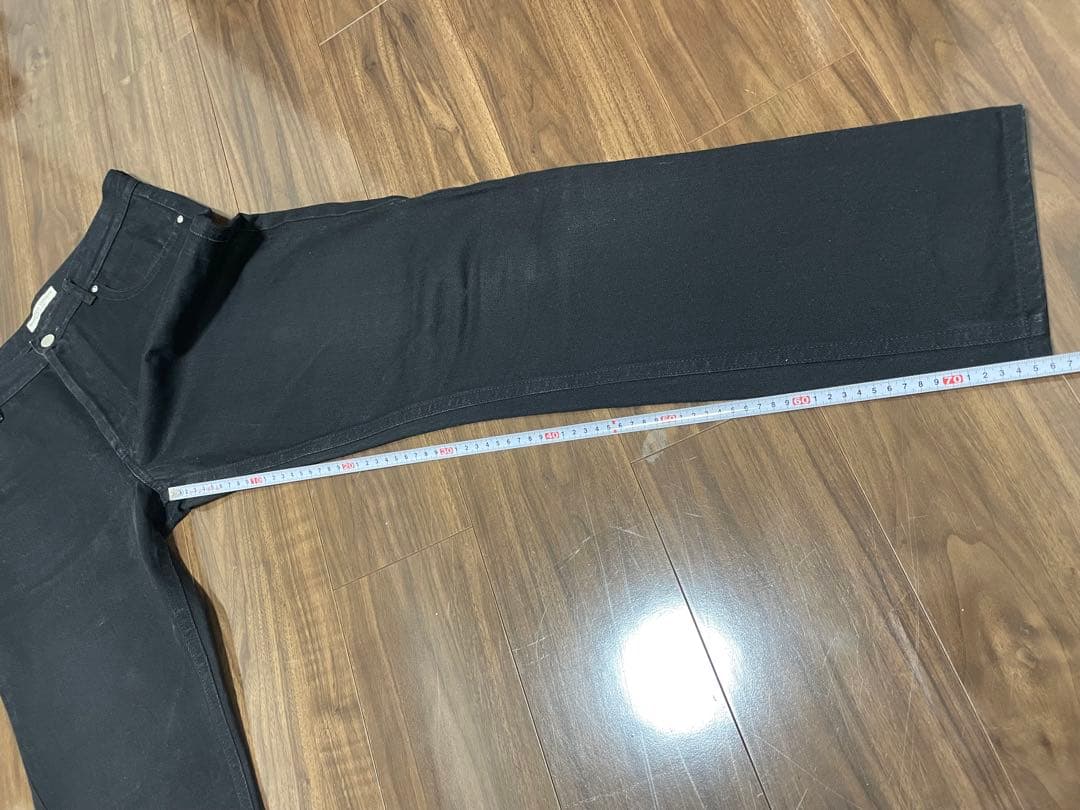 BOTTEGA VENETA ブラック ストレートデニム