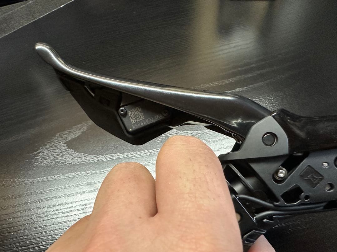 ST-R9270　傷あり　ブラケットカバー新品！