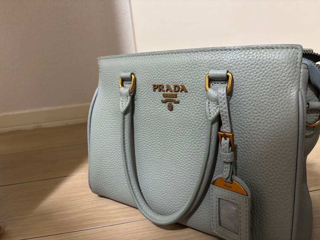 PRADA ライトグレー ハンドバッグ