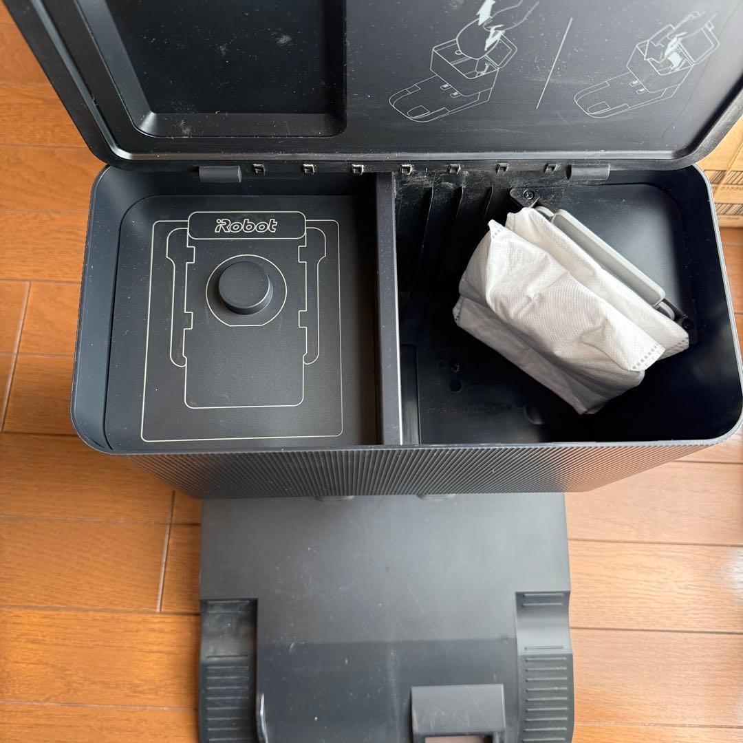 ルンバ j7+ 箱付 消耗品交換済 2022年製 正常動作 - メルカリ