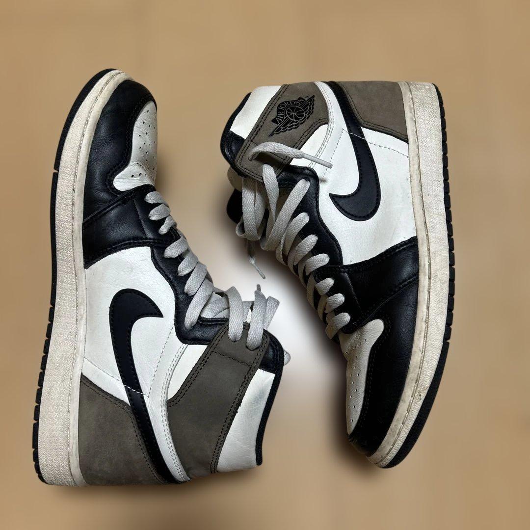 Nike Air Jordan 1 ダークモカ