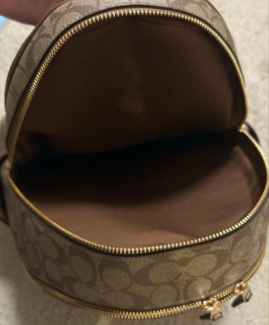 コーチ　リュック　アウトレット　シグネチャー