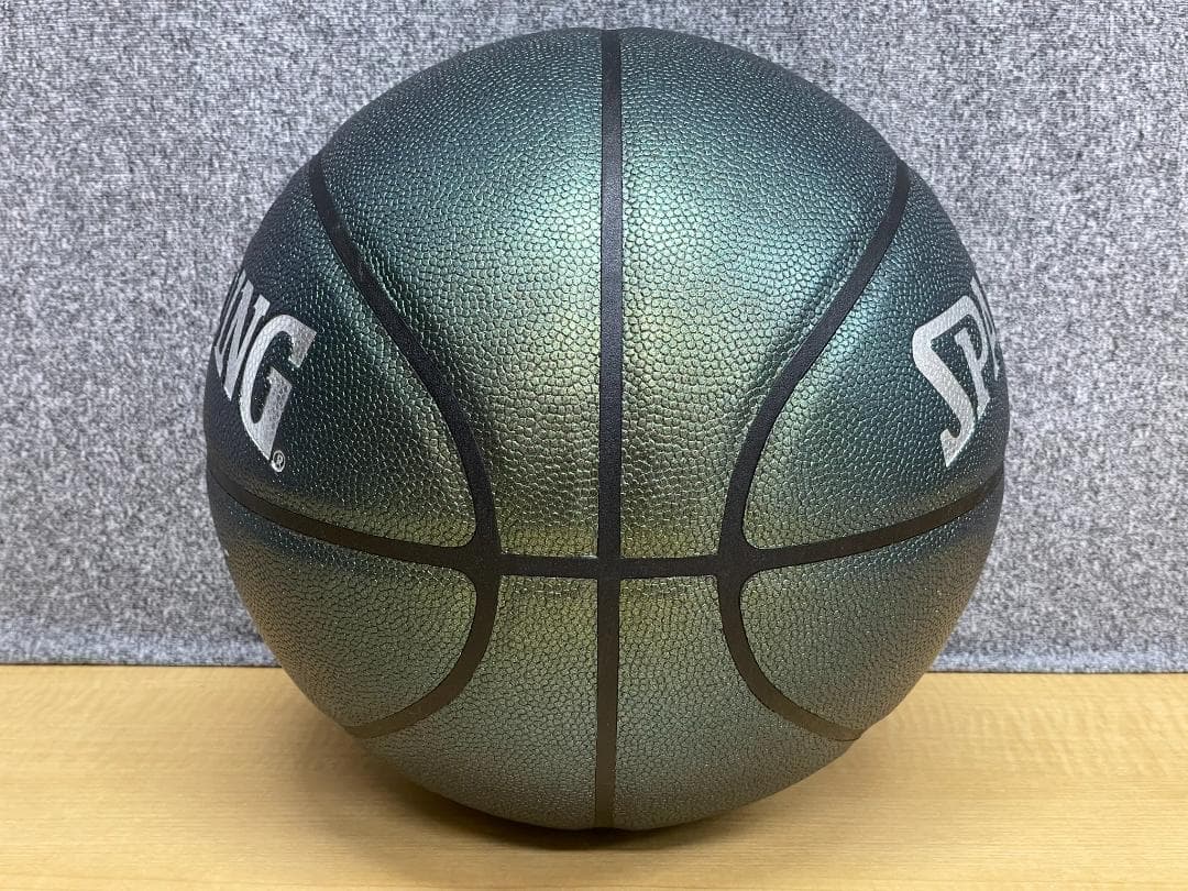 SPALDINGコービーブライアントコラボ数量限定バケットボール7号N24106