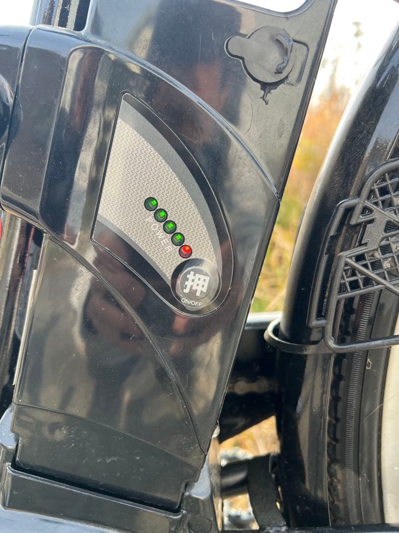 名古屋市内お届け無料電動アシスト自転車 黒 5.8Ahバッテリー付き