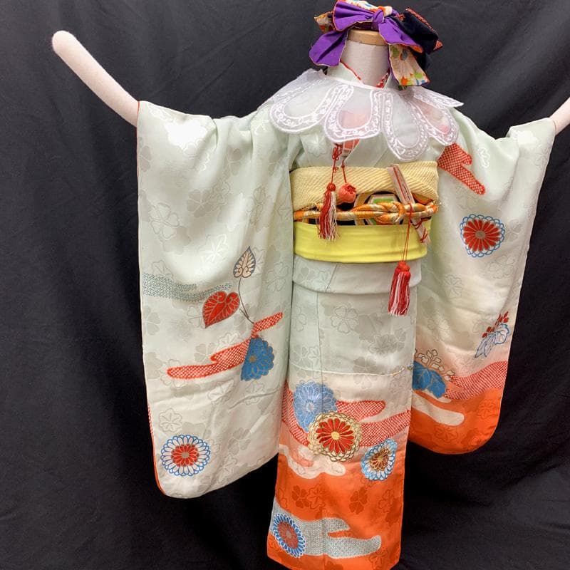 504ag64□七五三 七歳 セミアンティーク 女児 着物&袋帯 銀彩 菊□