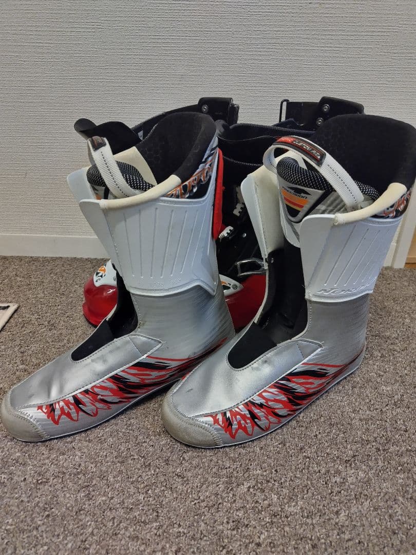 ノルディカ FIRE ARROW F3 スキーブーツ サイズ28.0-28.5