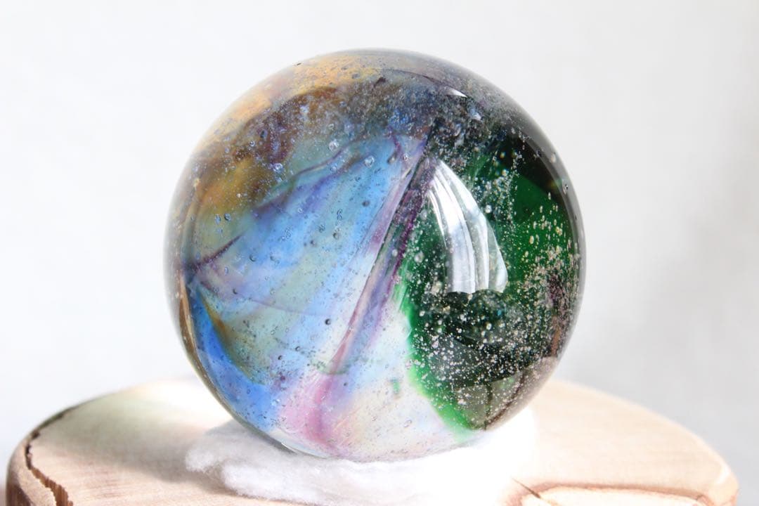 シエラネバダ産アンダラクリスタル　マルチカラー　スフィア　大きめ
