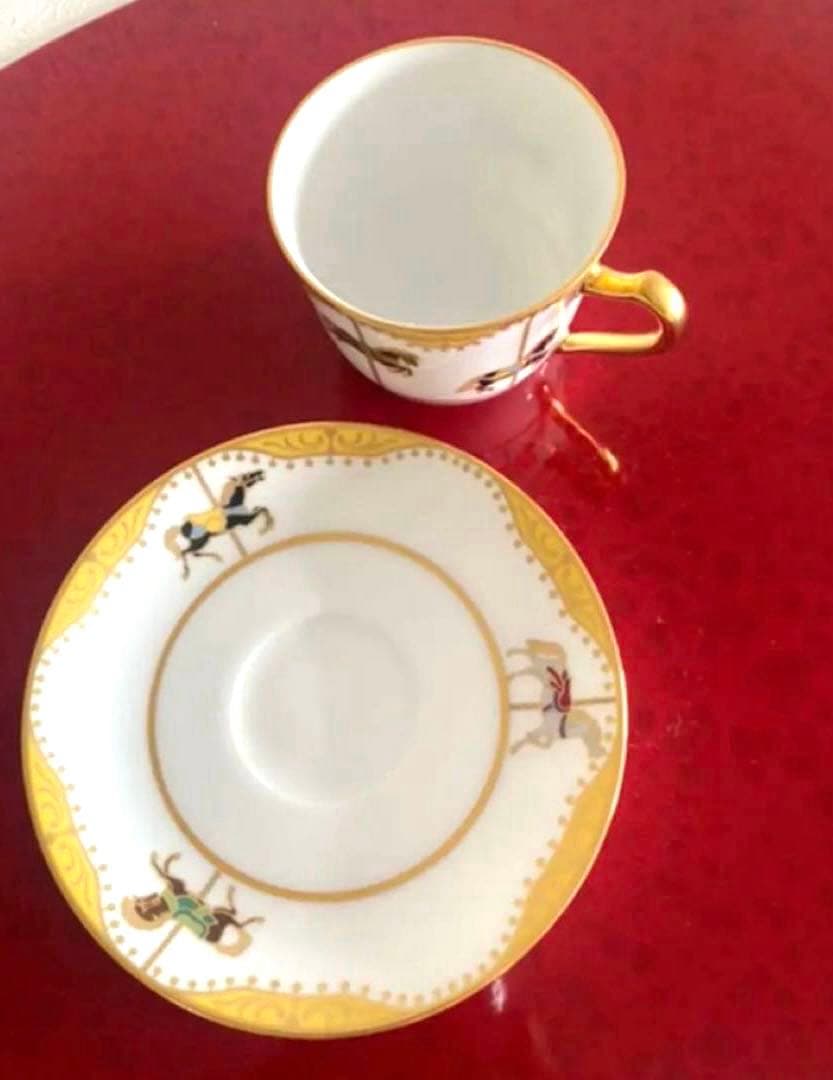 《未使用品》大倉陶園＊午年　縁起の良いうまくいく回転木馬カップ&ソーサー