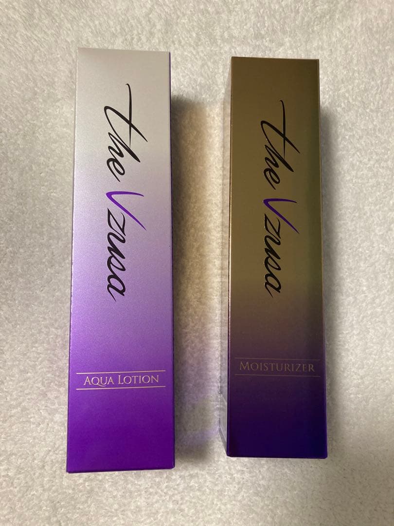 【新品】theVzusa メデューサ モイスチャーライザー&アクアローション2点