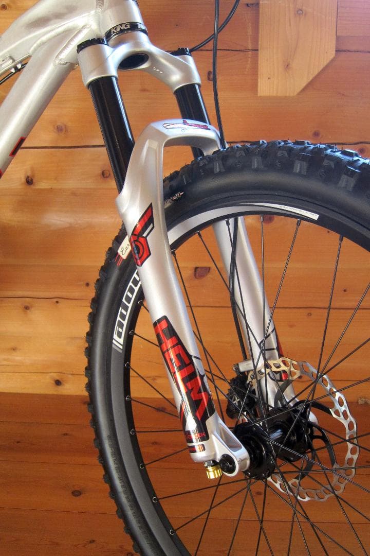 Intense Tazer HT ダートジャンプ／ストリートカスタム