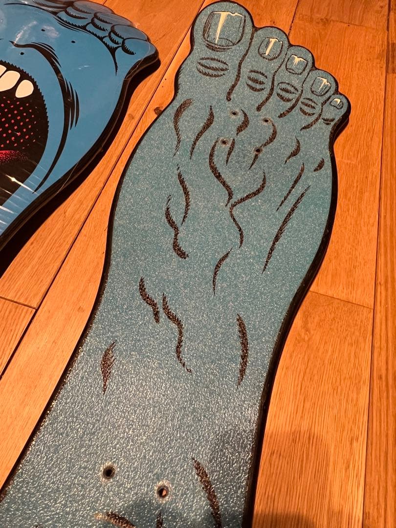 SANTA CRUZ スケートボードデッキ Screaming Foot 左右