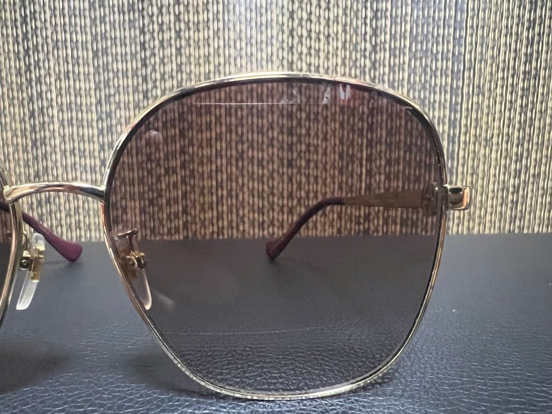 GUCCI スクエアサングラス GG1089SA 002