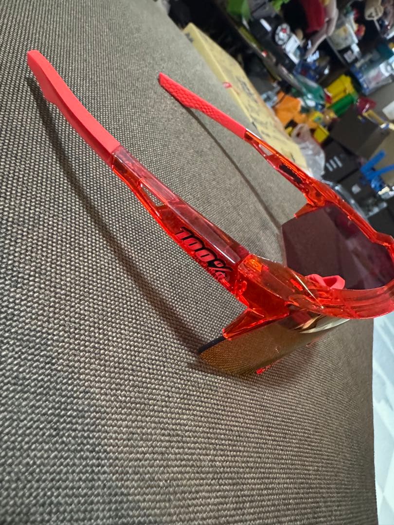 R　赤 スポーツサングラス ケース付き　100%