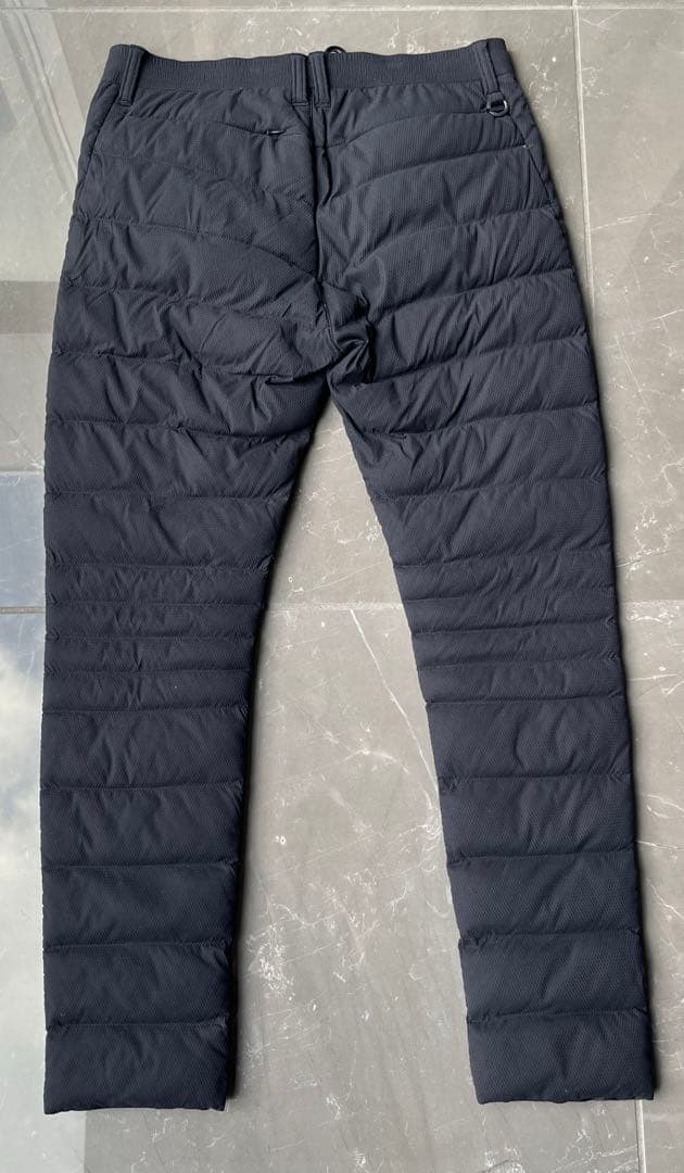 パーリーゲイツ　ネイビーダウンパンツ　size4