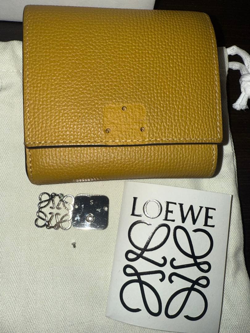 LOEWE 2つ折り財布 レディース イエロー 正規品