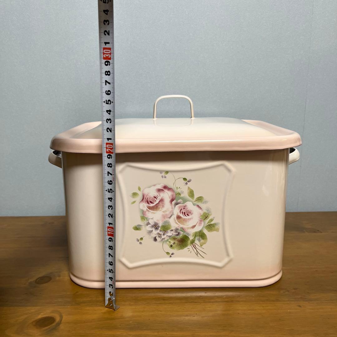 イマン　オデット　ホーロー缶