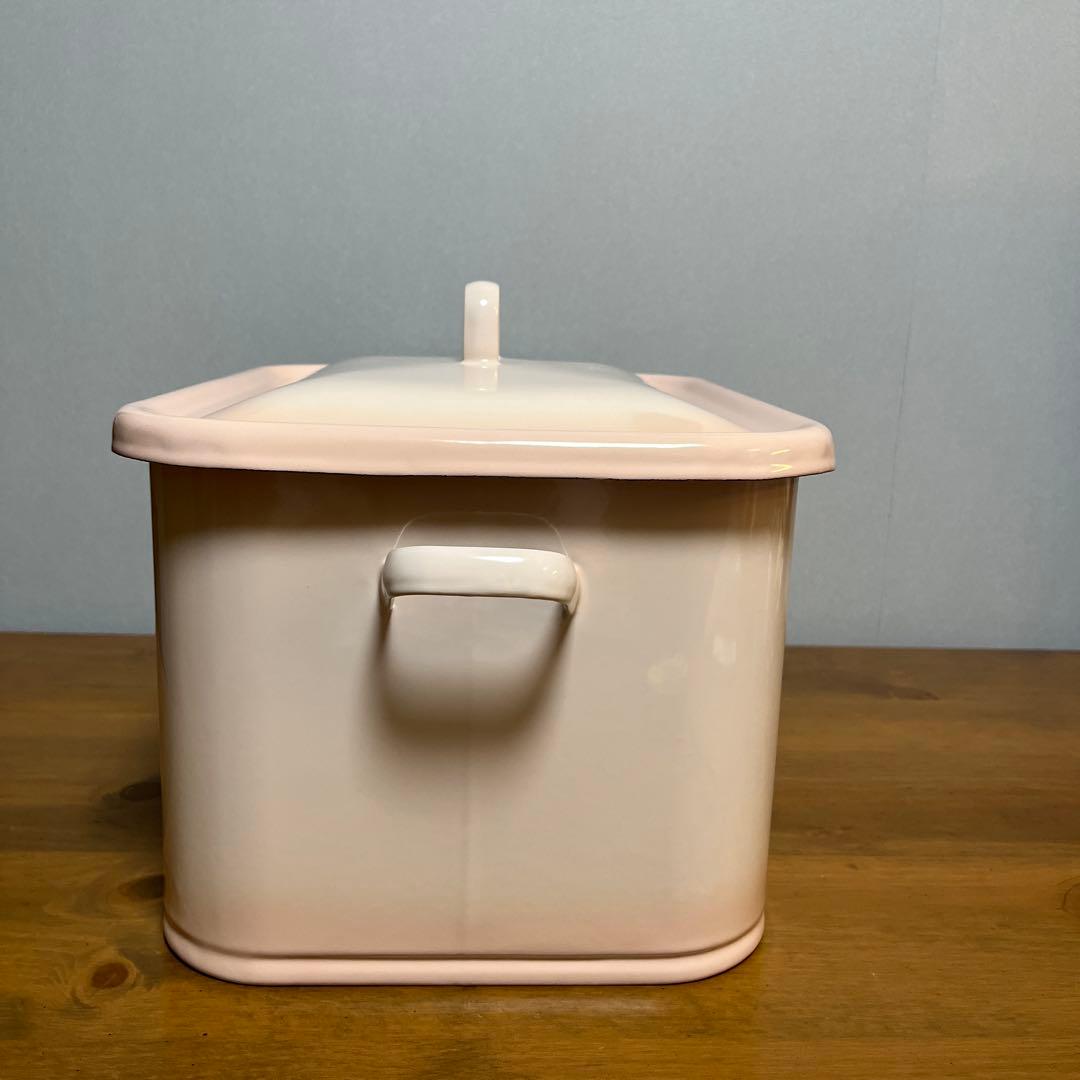 イマン　オデット　ホーロー缶